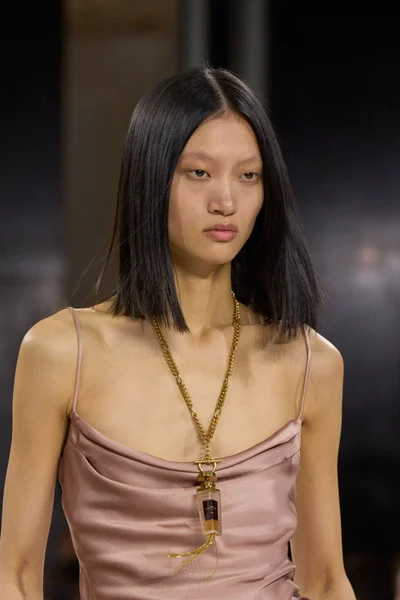 Look 122